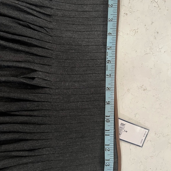Ralph Lauren, pleated, soft wool with leather trim skirt - Picture 8 of 11